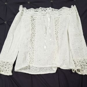 Off the shoulder, 3/4 length sleeve